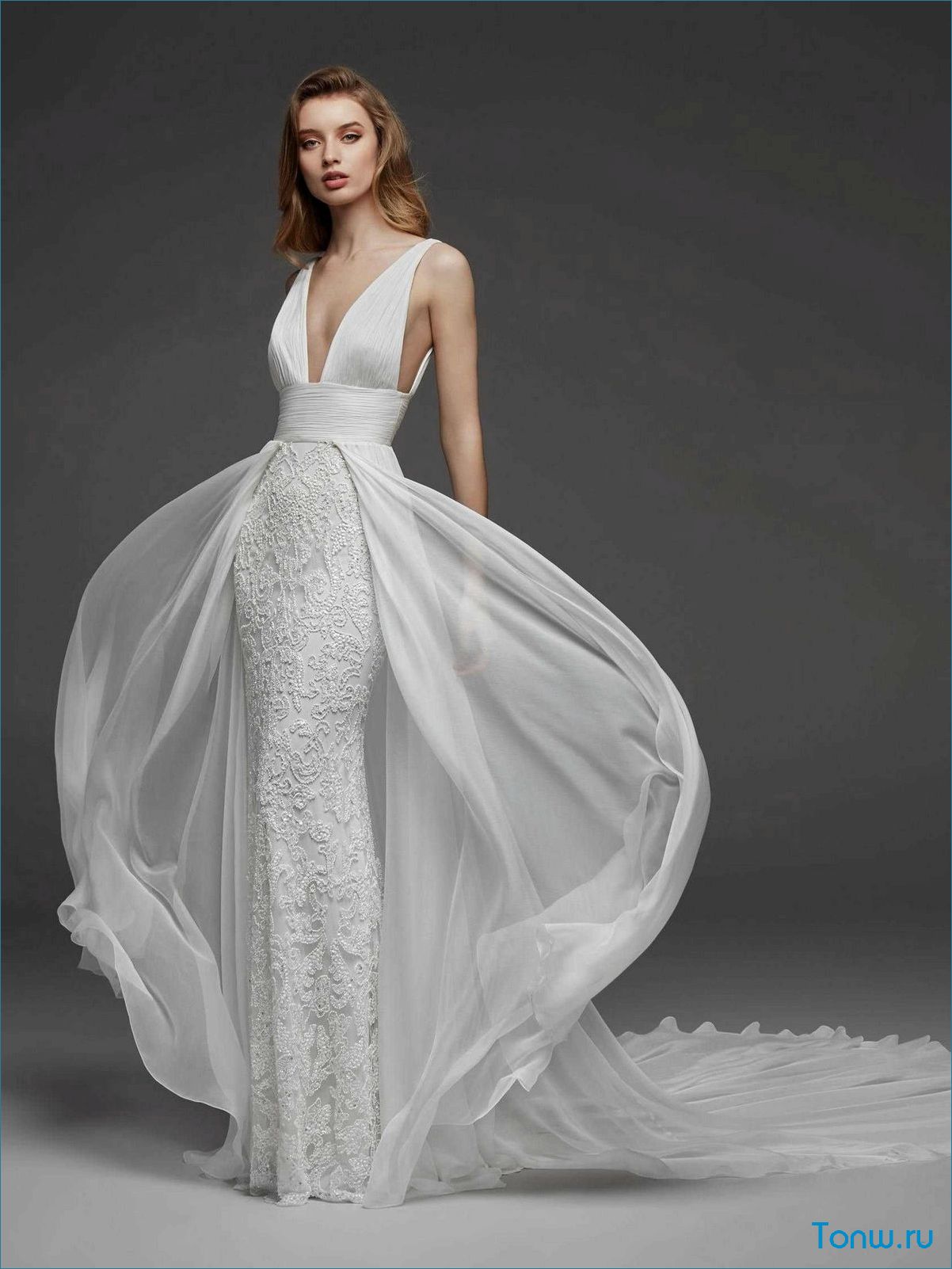 Свадебные платья Atelier Pronovias 2024